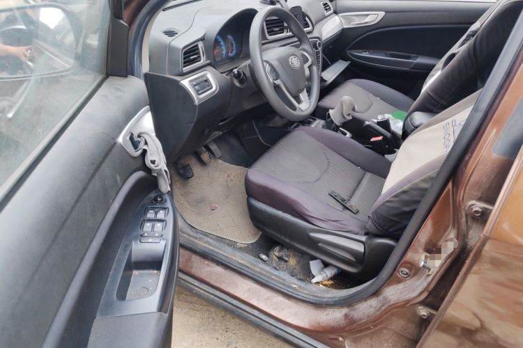 Used FAW Junpai D60 2015 1.5L Manual Standard Edition Driver Seat