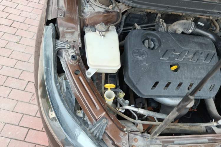 Used FAW Junpai D60 2015 1.5L Manual Standard Edition Engine Bay Right