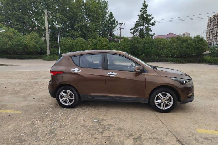 Used FAW Junpai D60 2015 1.5L Manual Luxury Model Exterior 2