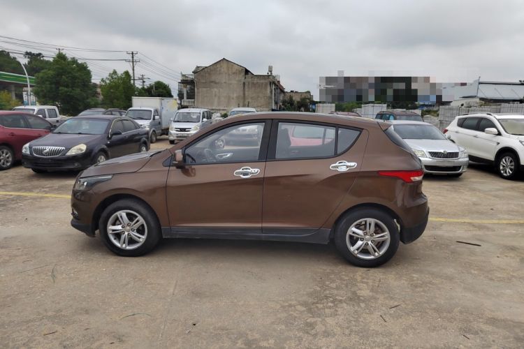 Used FAW Junpai D60 2015 1.5L Manual Luxury Model Exterior 5
