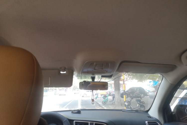 Used FAW Junpai D60 2015 1.5L Manual Standard Edition Headliner