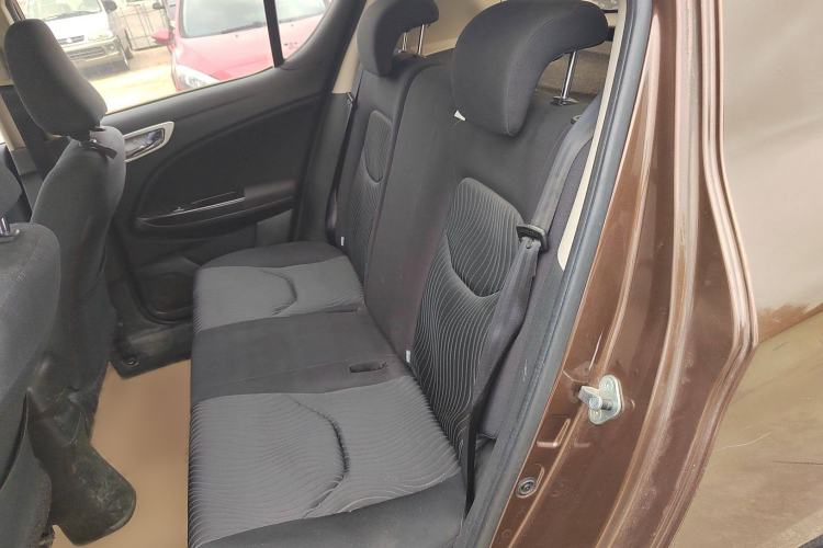 Used FAW Junpai D60 2015 1.5L Manual Luxury Model Interior 1