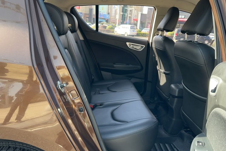 Used FAW Junpai D60 2015 1.5L Manual Tech Version Interior 2