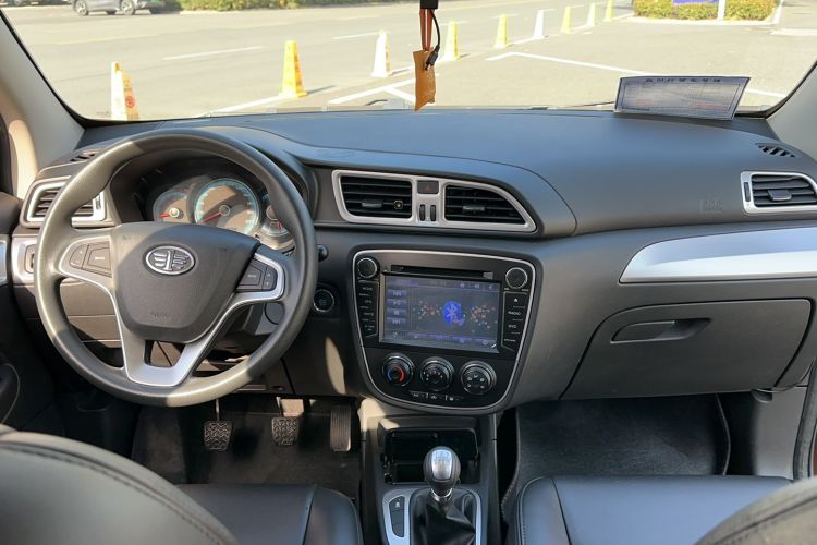 Used FAW Junpai D60 2015 1.5L Manual Tech Version Interior 3