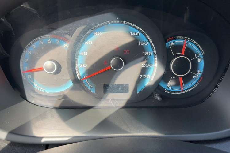 Used FAW Junpai D60 2015 1.5L Manual Tech Version Interior 6