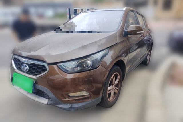 Używany FAW Junpai D60 2015 1.5L Manual Standard Edition
