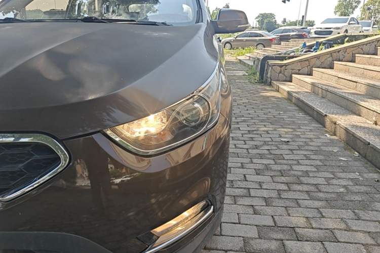 Used FAW Junpai D60 2015 1.8L Automatic Prestige Model Left Front Headlight