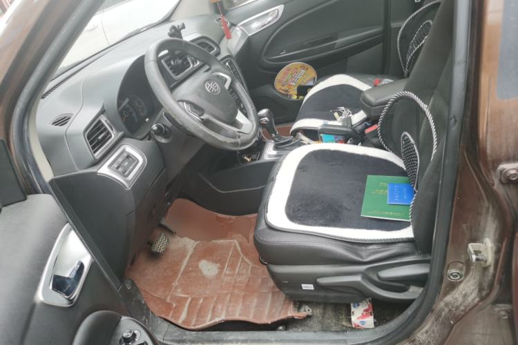 Used FAW Junpai D60 2015 1.8L Automatic Prestige Model Left Front Seat