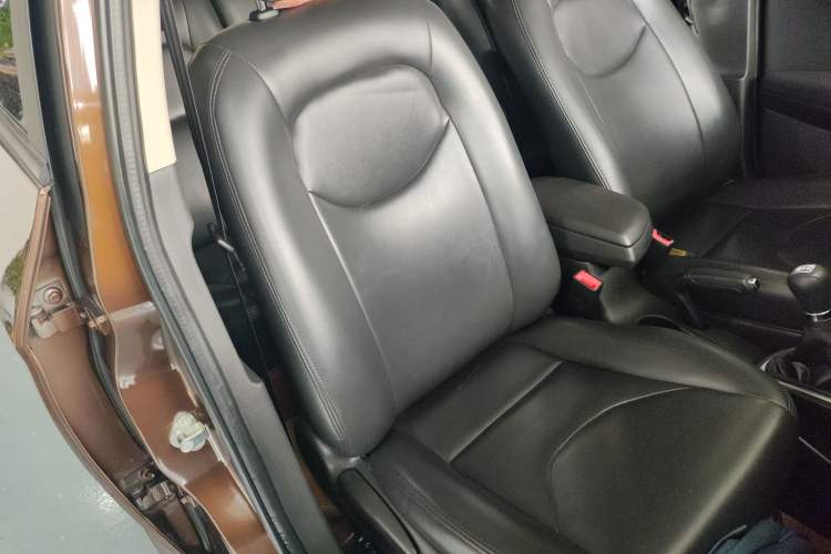 Used FAW Junpai D60 2015 1.5L Manual Standard Edition Right Front Seat