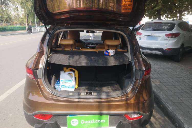 Used FAW Junpai D60 2015 1.5L Manual Standard Edition Trunk