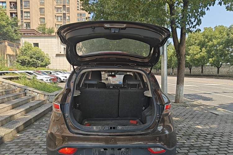 Used FAW Junpai D60 2015 1.8L Automatic Prestige Model Trunk
