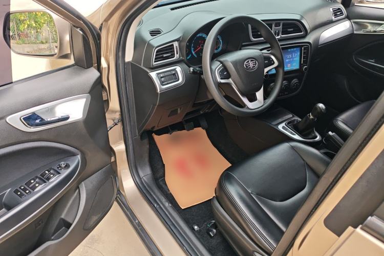 Used FAW Junpai D60 2015 1.5L Manual Standard Edition Driver Seat