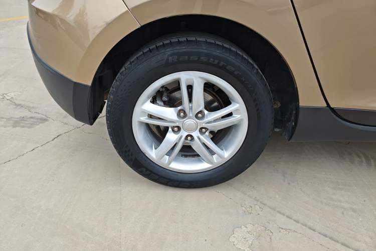 Used FAW Junpai D60 2015 1.5L Manual Standard Edition Right Rear Wheel Hub