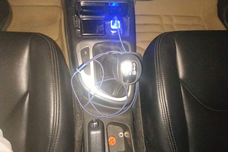 Used FAW Junpai D60 2015 1.5L Manual Luxury Model Gear Lever