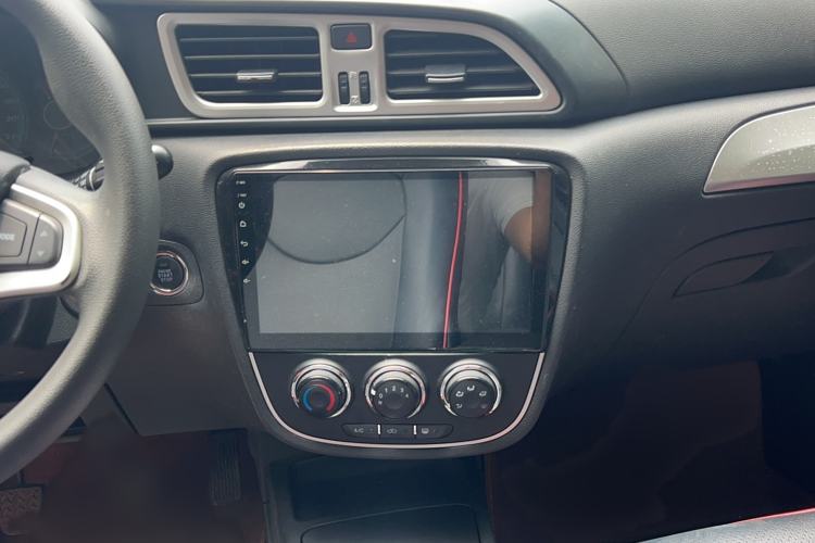 Used FAW Junpai D60 2015 1.5L Manual Tech Version Interior 6