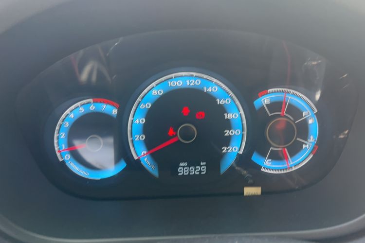 Used FAW Junpai D60 2015 1.5L Manual Tech Version Odometer Close Up