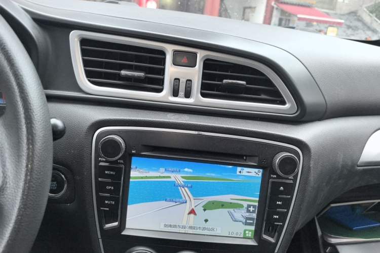 Used FAW Junpai D60 2015 1.5L Manual Luxury Navigation Model Audio And AC Panel