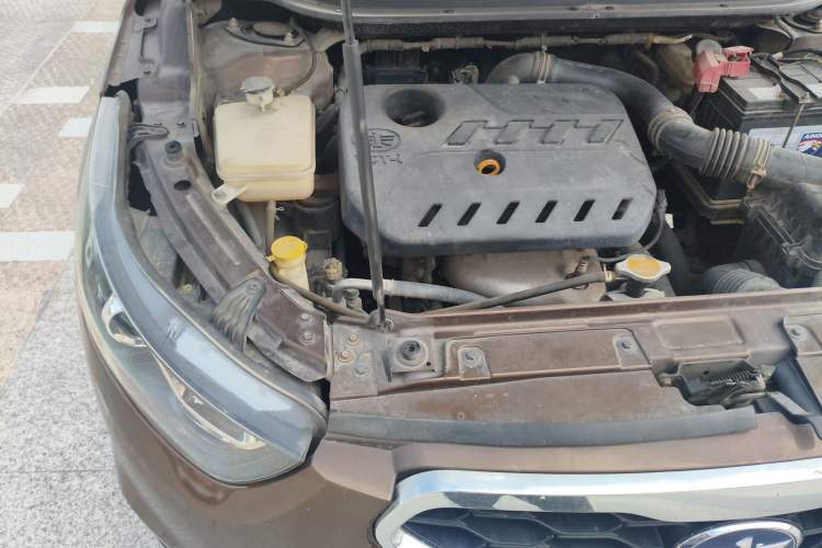 Used FAW Junpai D60 2015 1.5L Manual Standard Edition Engine Bay Right
