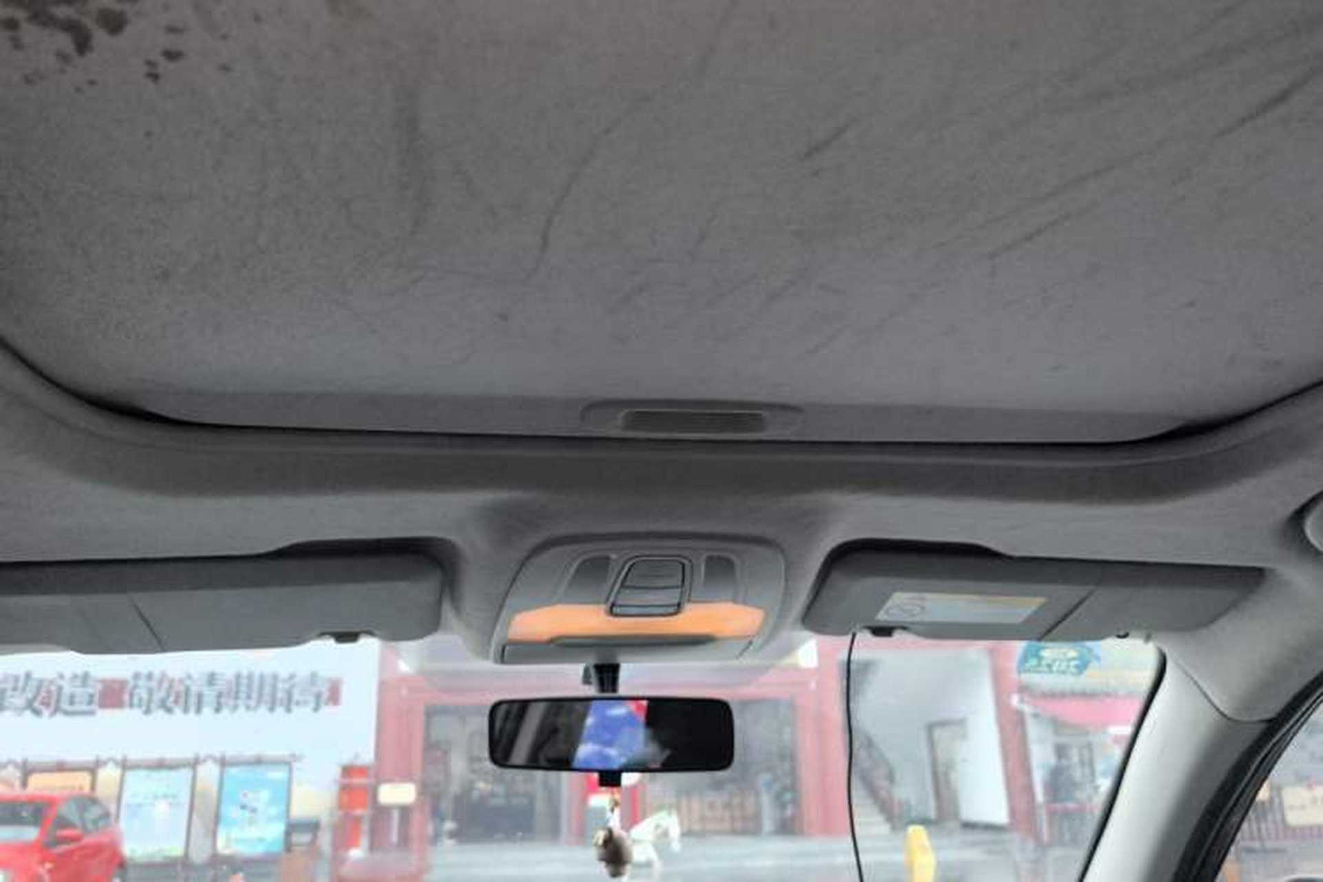 Used FAW Junpai D60 2015 1.5L Manual Luxury Navigation Model Headliner