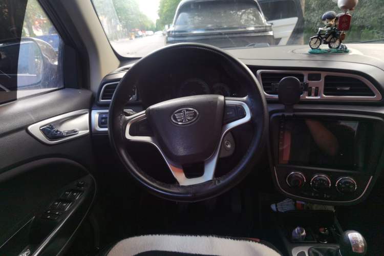 Used FAW Junpai D60 2015 1.5L Manual Standard Edition Steering Wheel