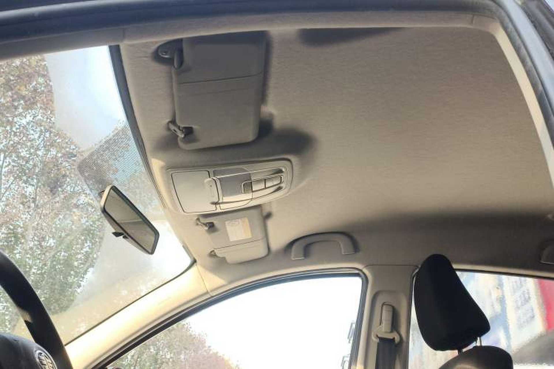 Used FAW Junpai D60 2015 1.5L Manual Standard Edition Headliner