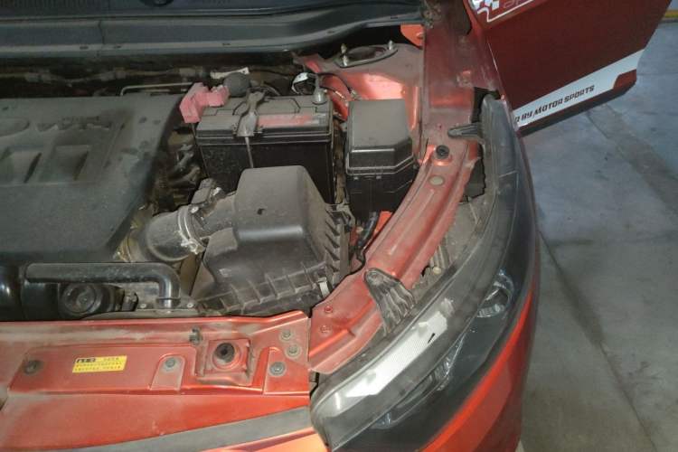 Used FAW Junpai D60 2015 1.8L Automatic Prestige Model Engine Bay Left