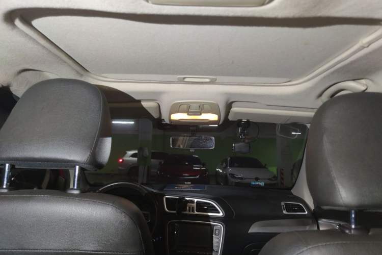 Used FAW Junpai D60 2015 1.8L Automatic Prestige Model Headliner