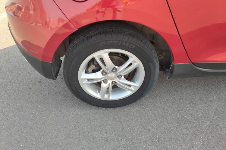 Used FAW Junpai D60 2015 1.5L Manual Standard Edition Right Rear Wheel Hub