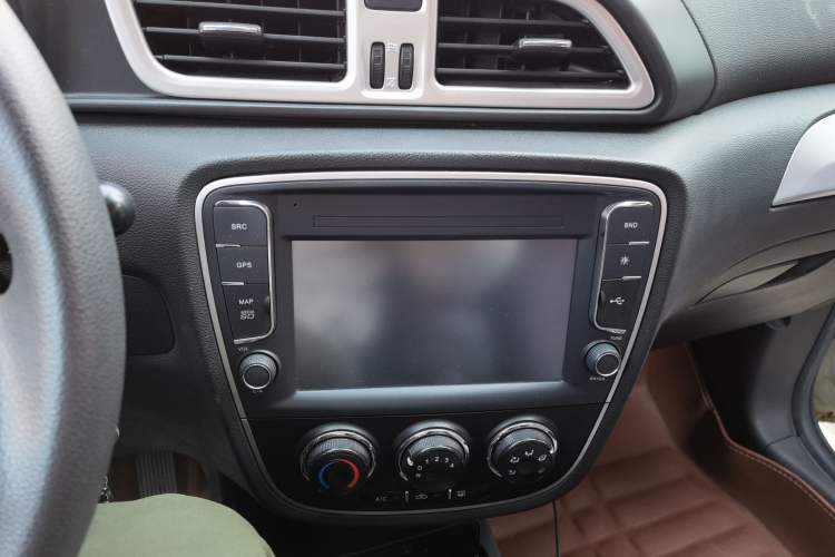 Used FAW Junpai D60 2015 1.5L Manual Standard Edition Audio And AC Panel