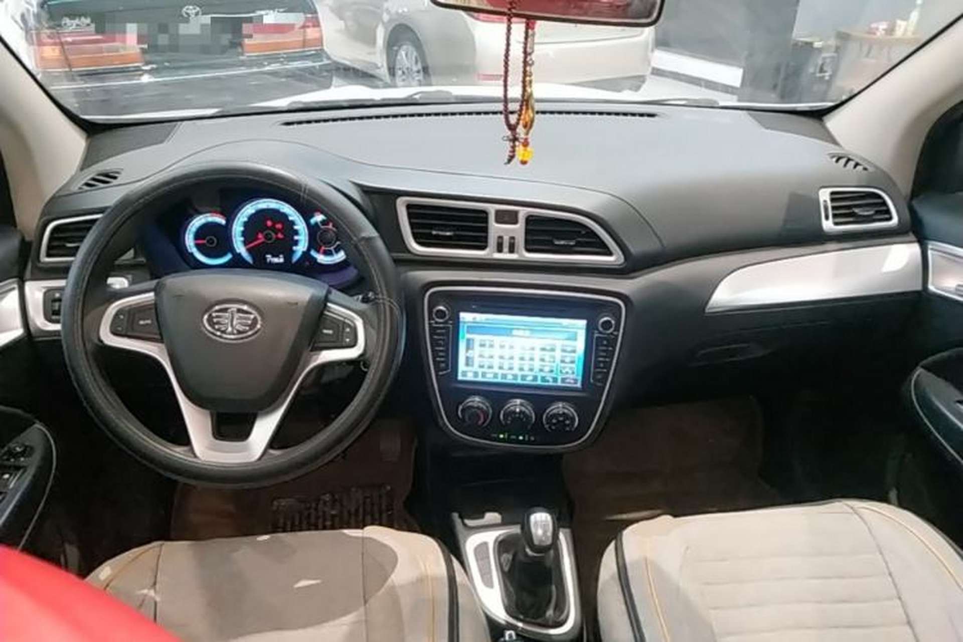 Used FAW Junpai D60 2015 1.5L Manual Standard Edition Center Console