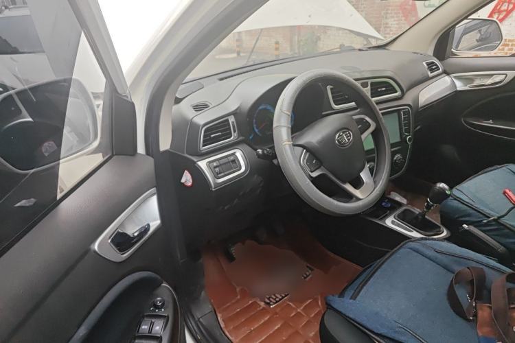 Used FAW Junpai D60 2015 1.5L Manual Luxury Model Driver Seat