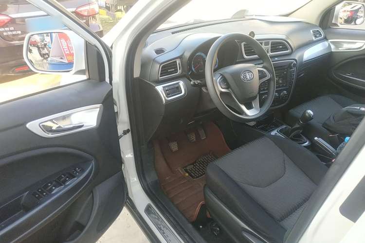 Used FAW Junpai D60 2015 1.5L Manual Tech Version Driver Seat