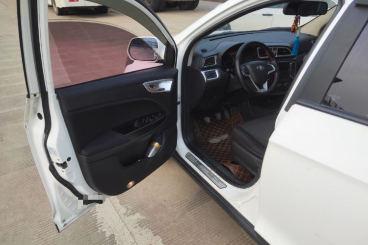 Used FAW Junpai D60 2015 1.5L Manual Luxury Model Driver Seat