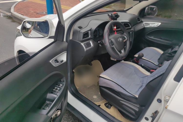 Used FAW Junpai D60 2015 1.5L Manual Standard Edition Driver Seat
