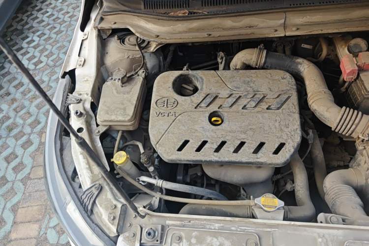 Used FAW Junpai D60 2015 1.5L Manual Standard Edition Engine Bay Right
