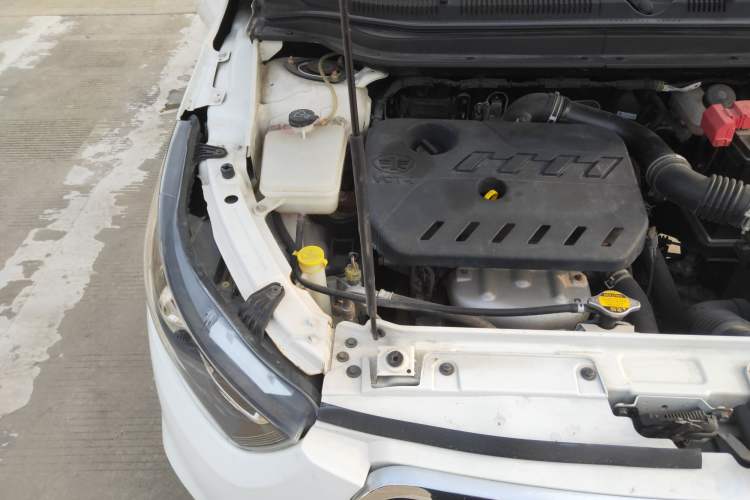 Used FAW Junpai D60 2015 1.5L Manual Luxury Model Engine Bay Right