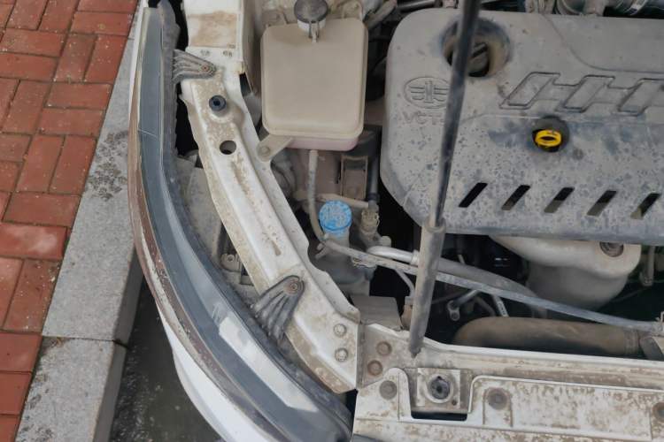 Used FAW Junpai D60 2015 1.5L Manual Standard Edition Engine Bay Right