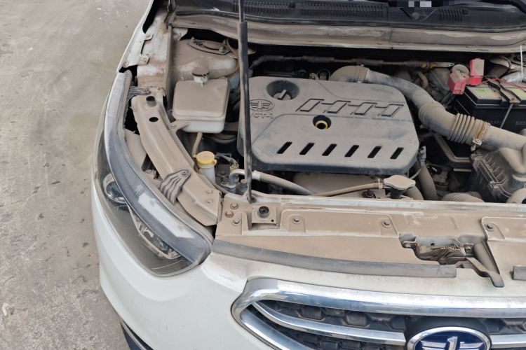 Used FAW Junpai D60 2015 1.5L Manual Standard Edition Engine Bay Right