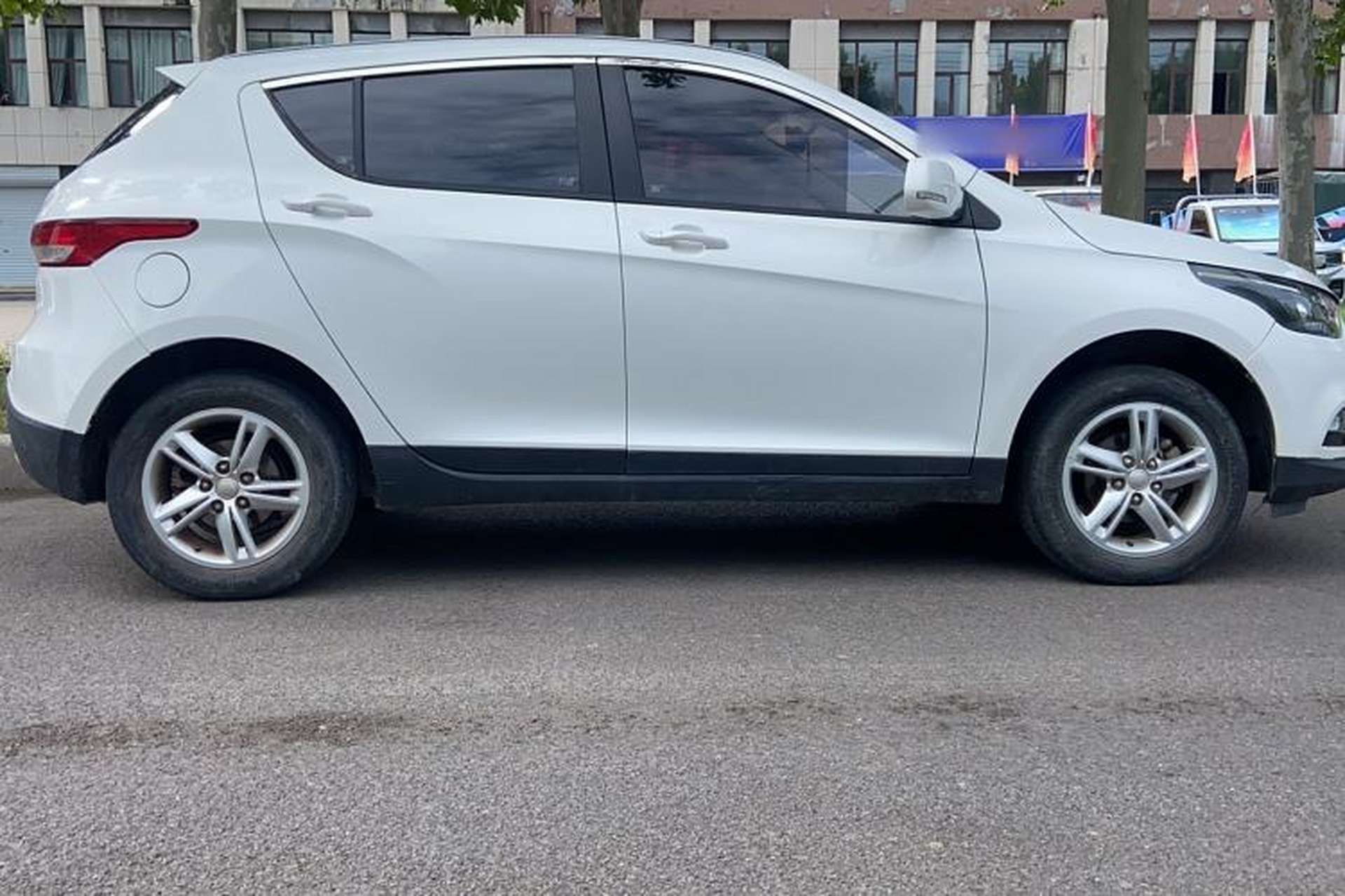Used FAW Junpai D60 2015 1.5L Manual Standard Edition Exterior 2