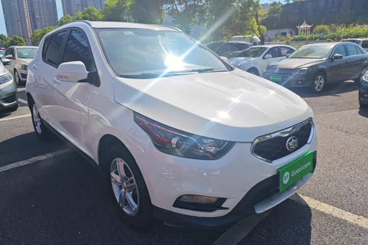 Used FAW Junpai D60 2015 1.5L Manual Comfort Model Exterior 2