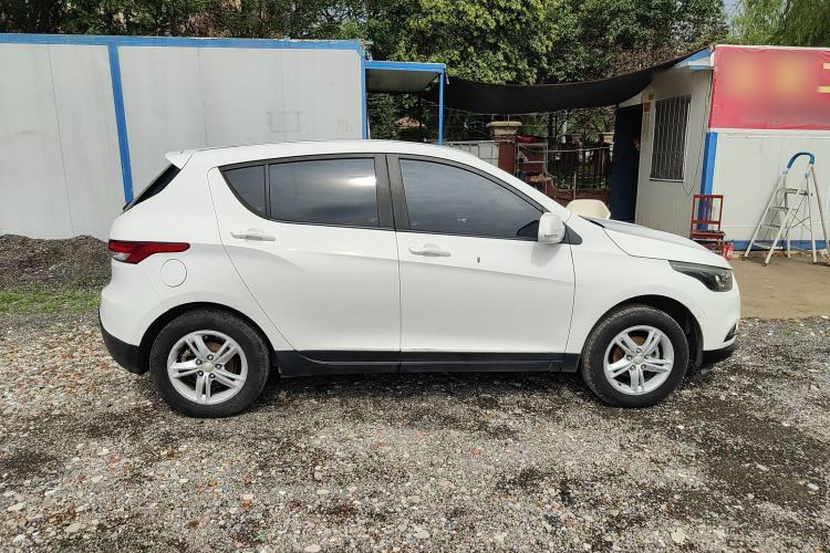 Used FAW Junpai D60 2015 1.5L Manual Standard Edition Exterior 2