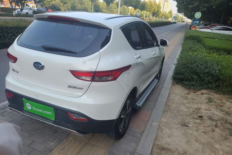 Used FAW Junpai D60 2015 1.8L Automatic Prestige Model Exterior 4