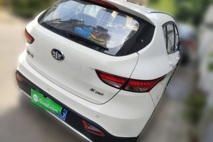 Used FAW Junpai D60 2015 1.8L Automatic Prestige Model Exterior 5