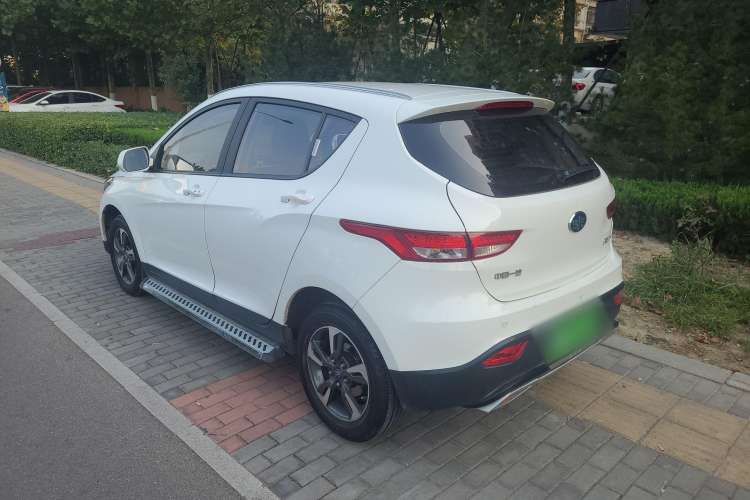 Used FAW Junpai D60 2015 1.8L Automatic Prestige Model Exterior 5
