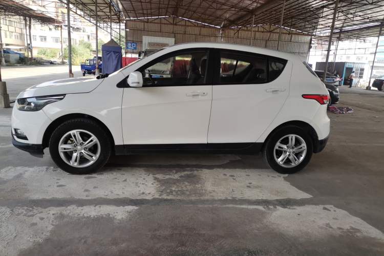 Used FAW Junpai D60 2015 1.5L Manual Standard Edition Exterior 5