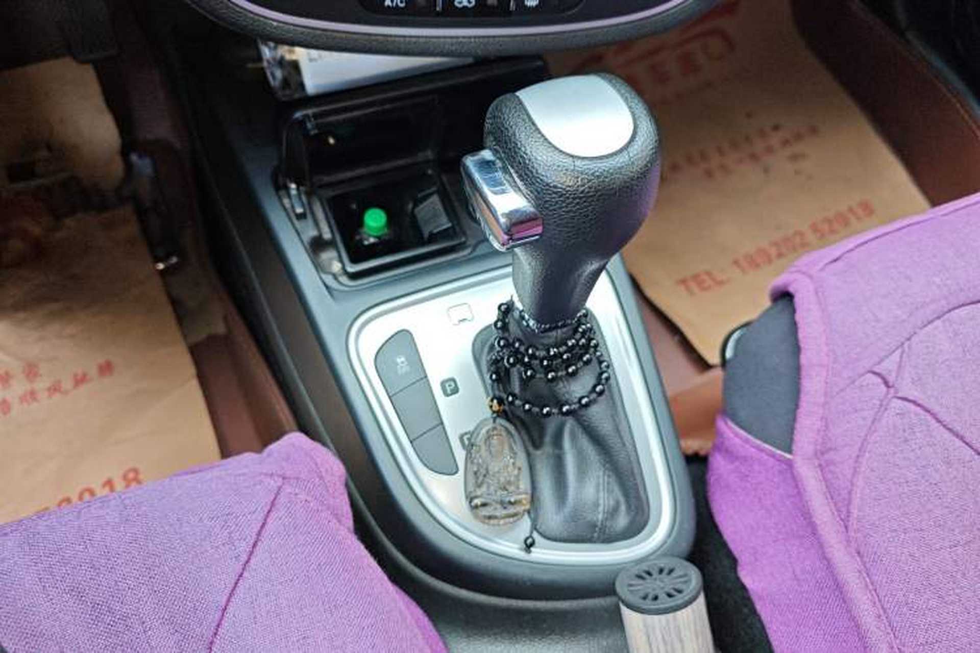 Used FAW Junpai D60 2015 1.8L Automatic Luxury Model Gear Lever