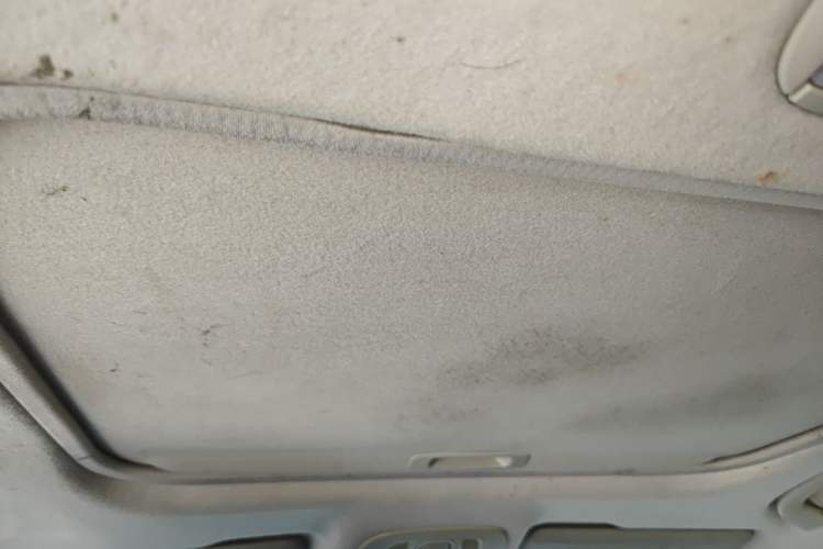 Used FAW Junpai D60 2015 1.8L Automatic Prestige Model Headliner