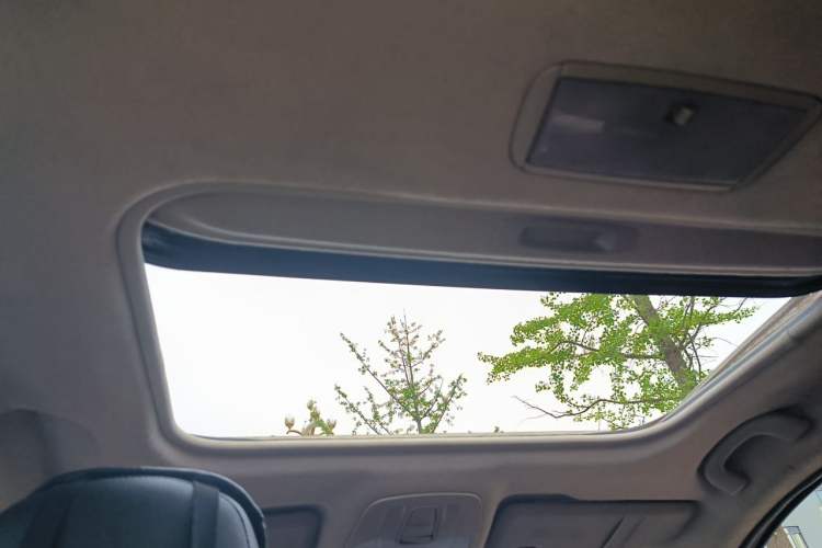 Used FAW Junpai D60 2015 1.8L Automatic Prestige Model Headliner