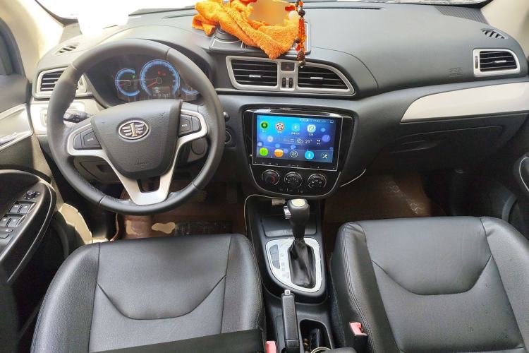 Used FAW Junpai D60 2015 1.8L Automatic Prestige Model Interior 2