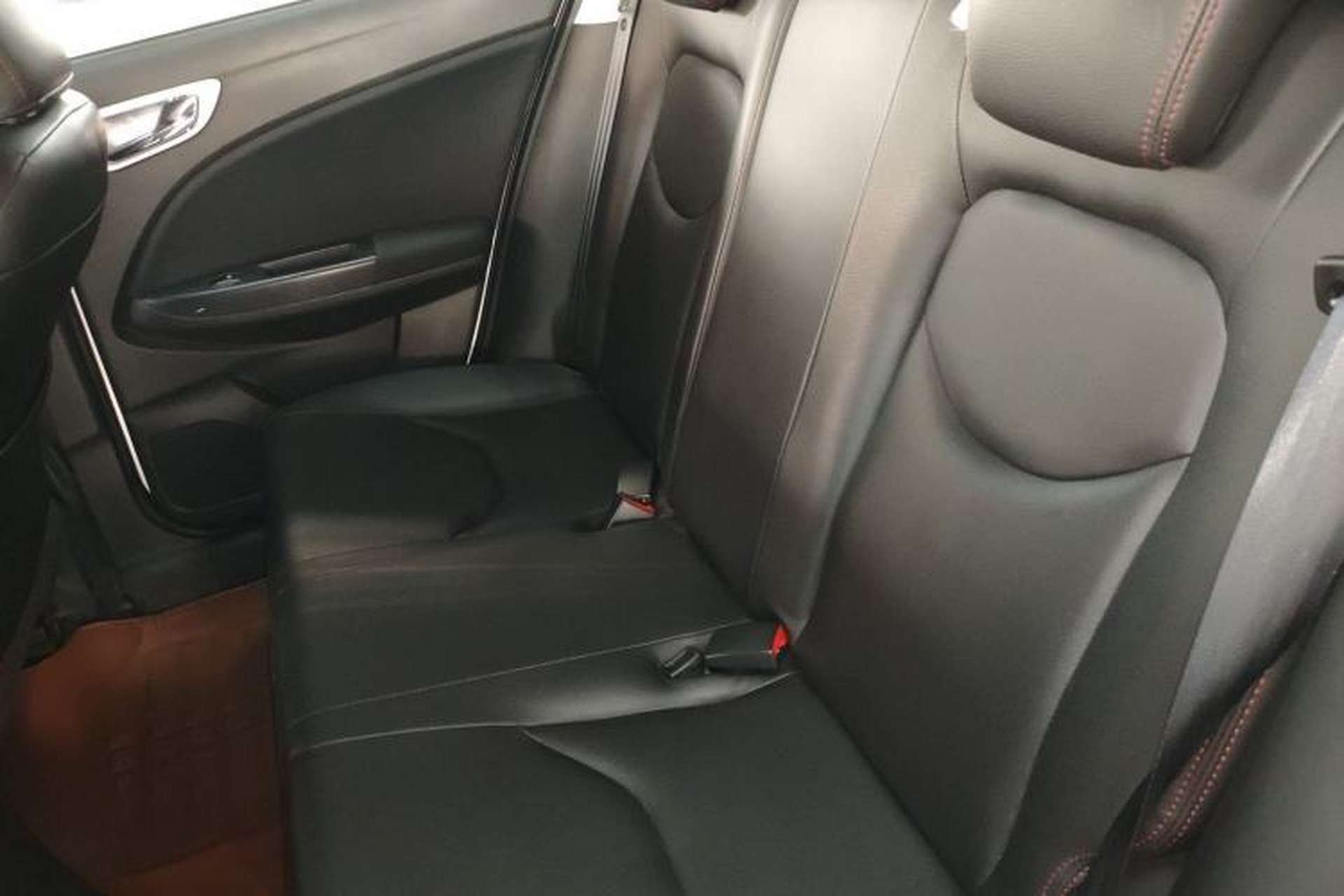Used FAW Junpai D60 2015 1.8L Automatic Comfort Model Interior 4